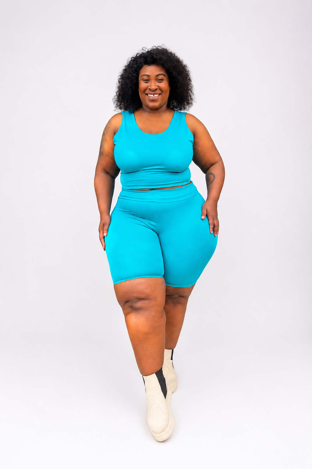 Active CurveFit Turquoise Crop Vest