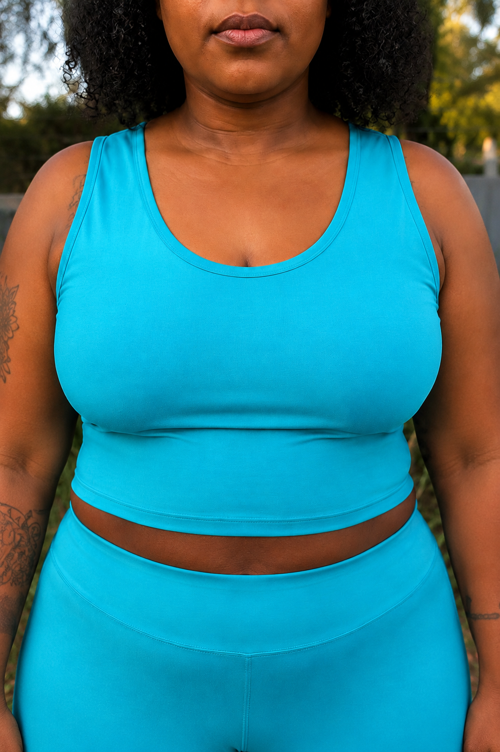 Active CurveFit Turquoise Crop Vest